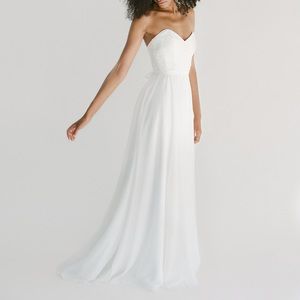 Host Pick - Truvelle Wedding Dress